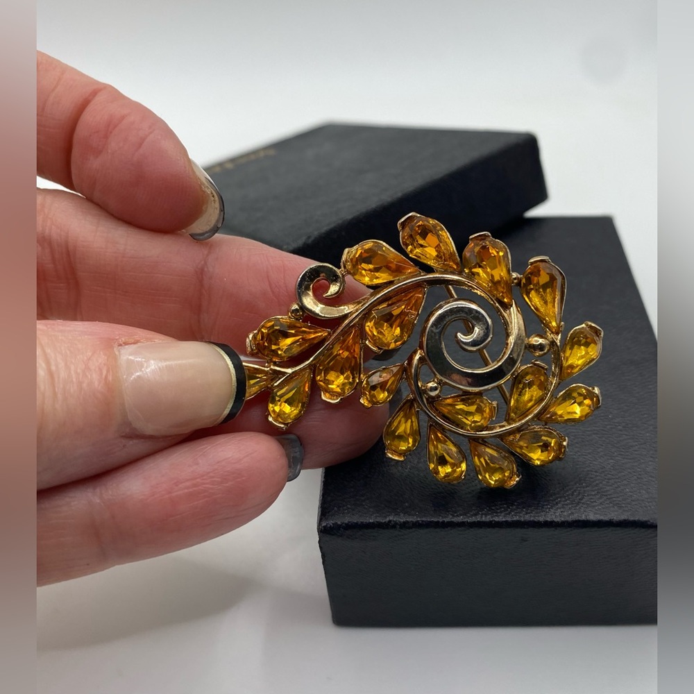 Trifari Alfred Philippe Gold Tone Swirl Citrine Brooch Rare